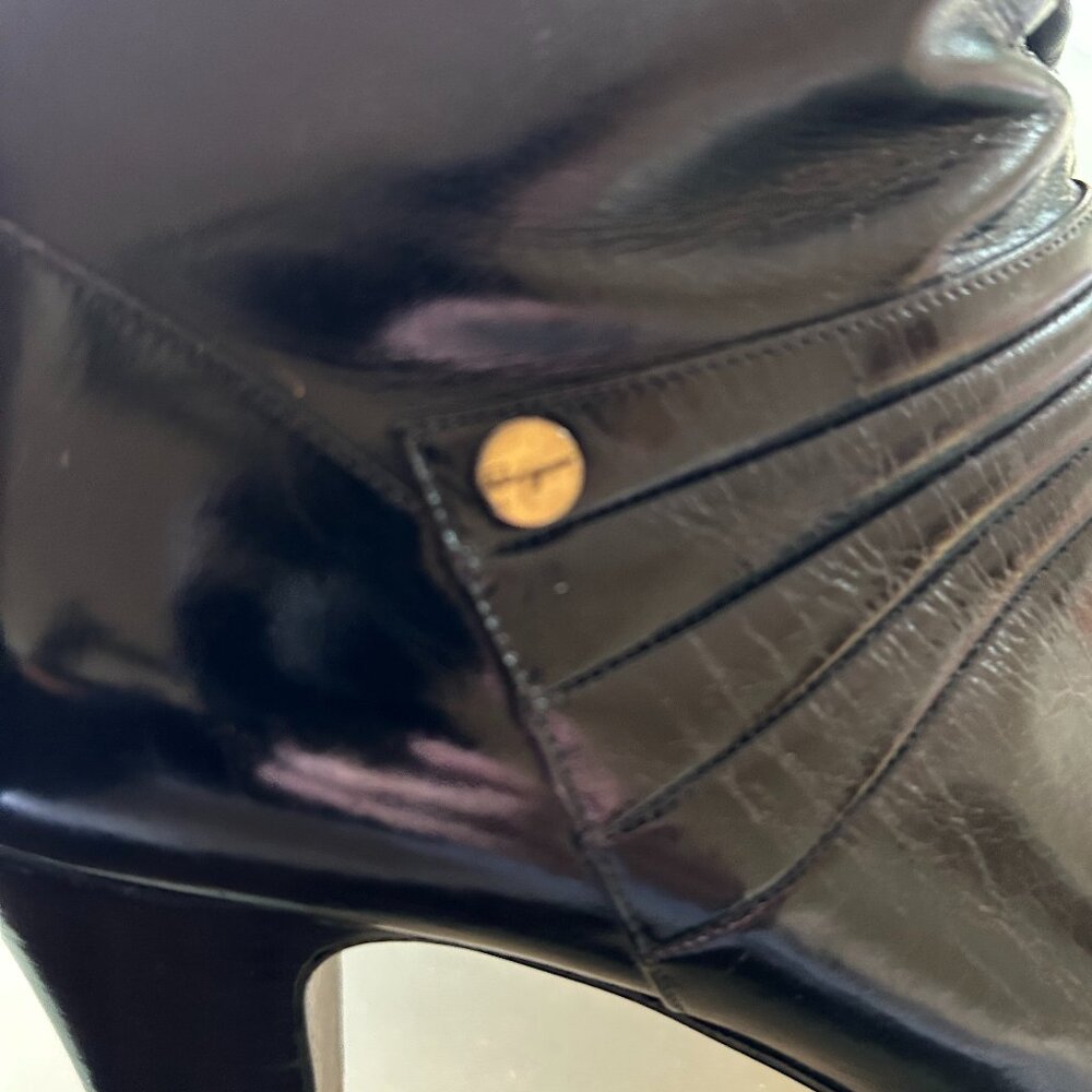 Salvatore Ferragamo Alissa Black High Heel - Size 6AAAA